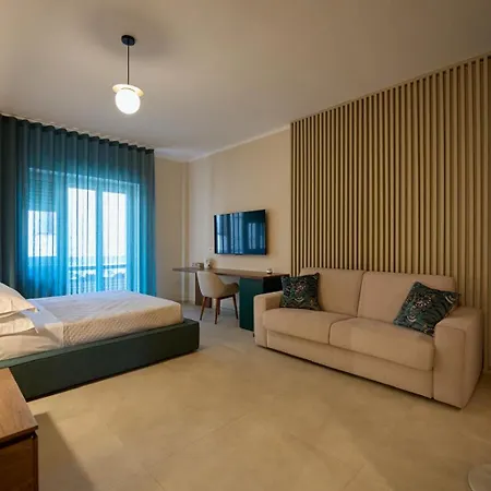 Oltremare Luxury לינה וארוחת בוקר 4*