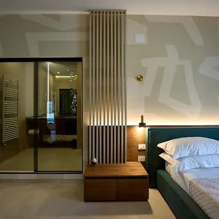 לינה וארוחת בוקר Oltremare Luxury אוטרנטו