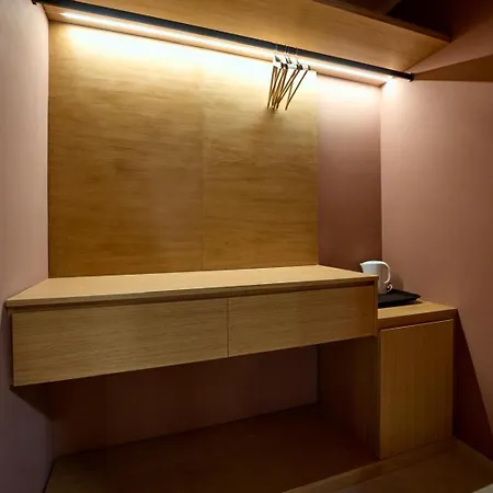 לינה וארוחת בוקר Oltremare Luxury 4*